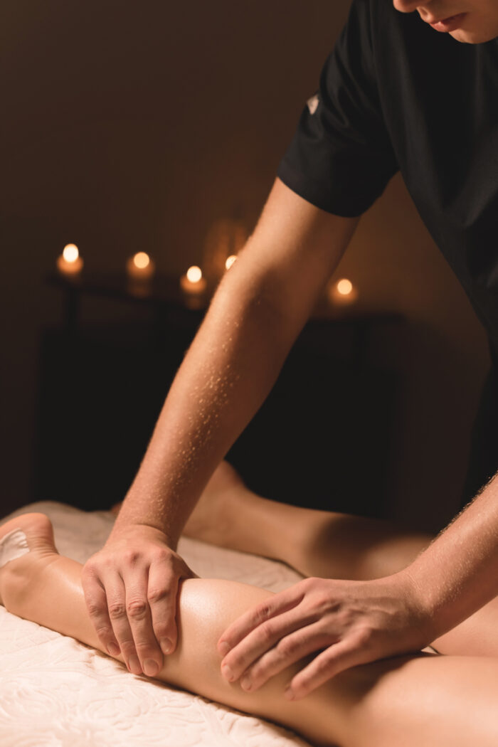 10 Massaggi drenanti con crema
